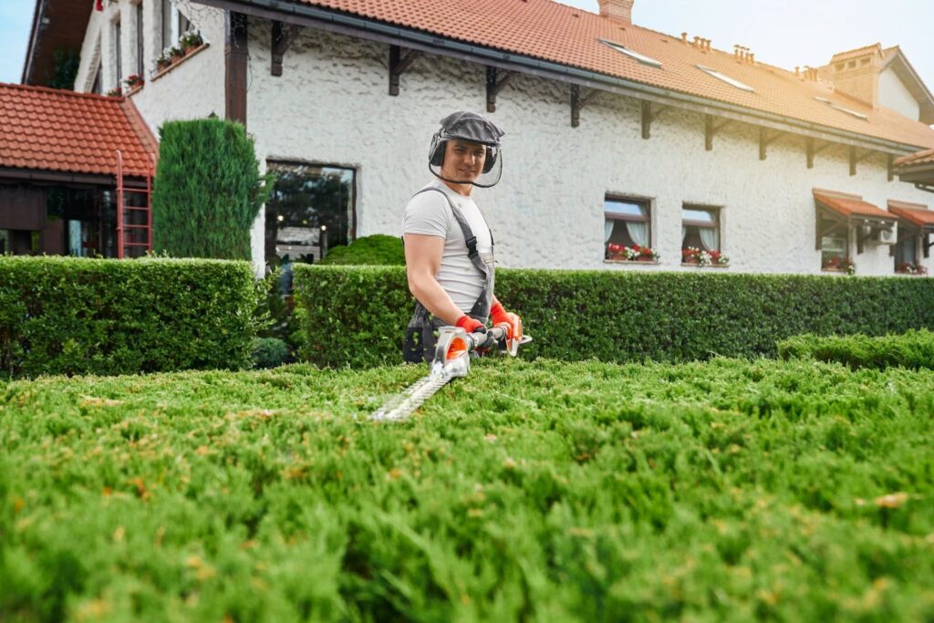 Professional lawn maintenance in Florida by Polk Lawn keeping a residential yard green and well-manicured.
